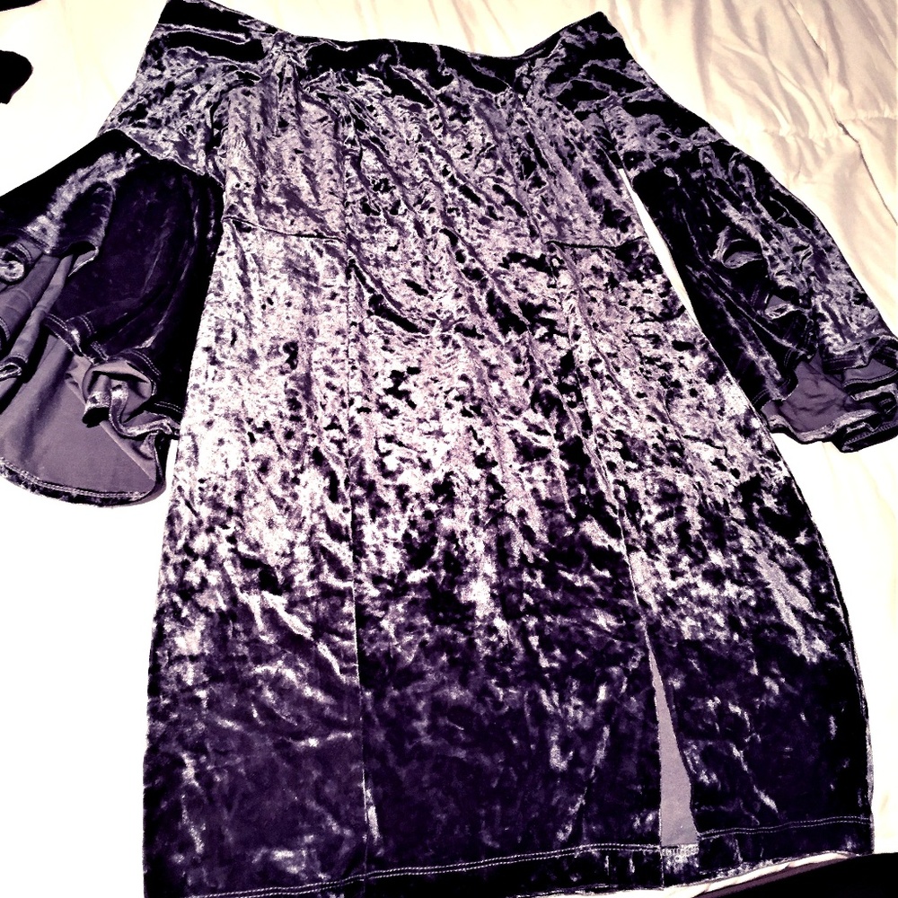 Strapless Velvet Body-Con Dress